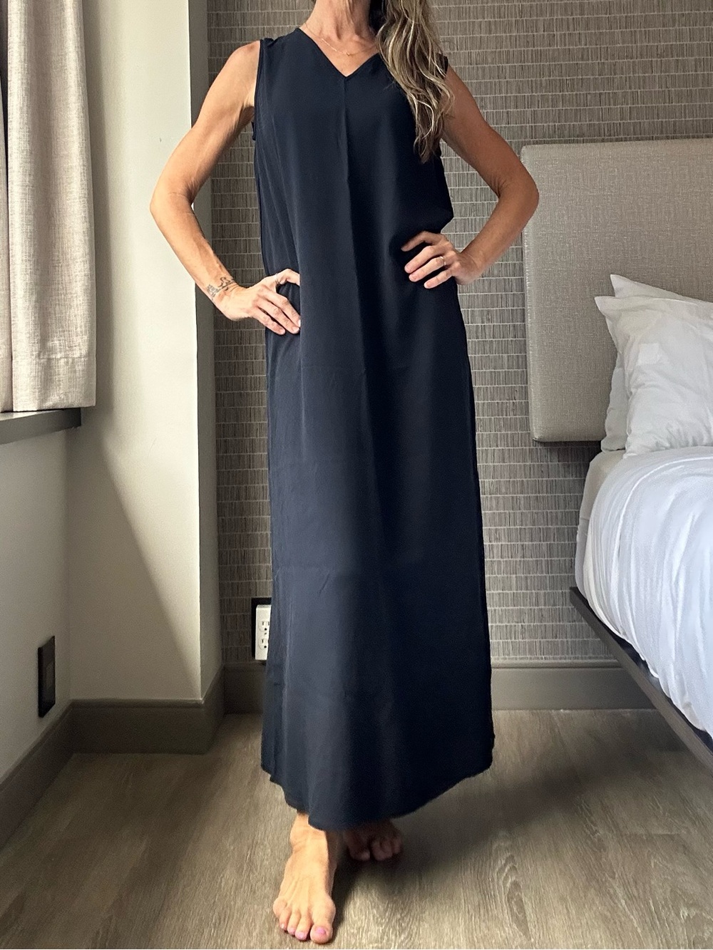 Eileen Fisher Sleeveless V Neck 100% Silk Maxi Dress Black M EUC